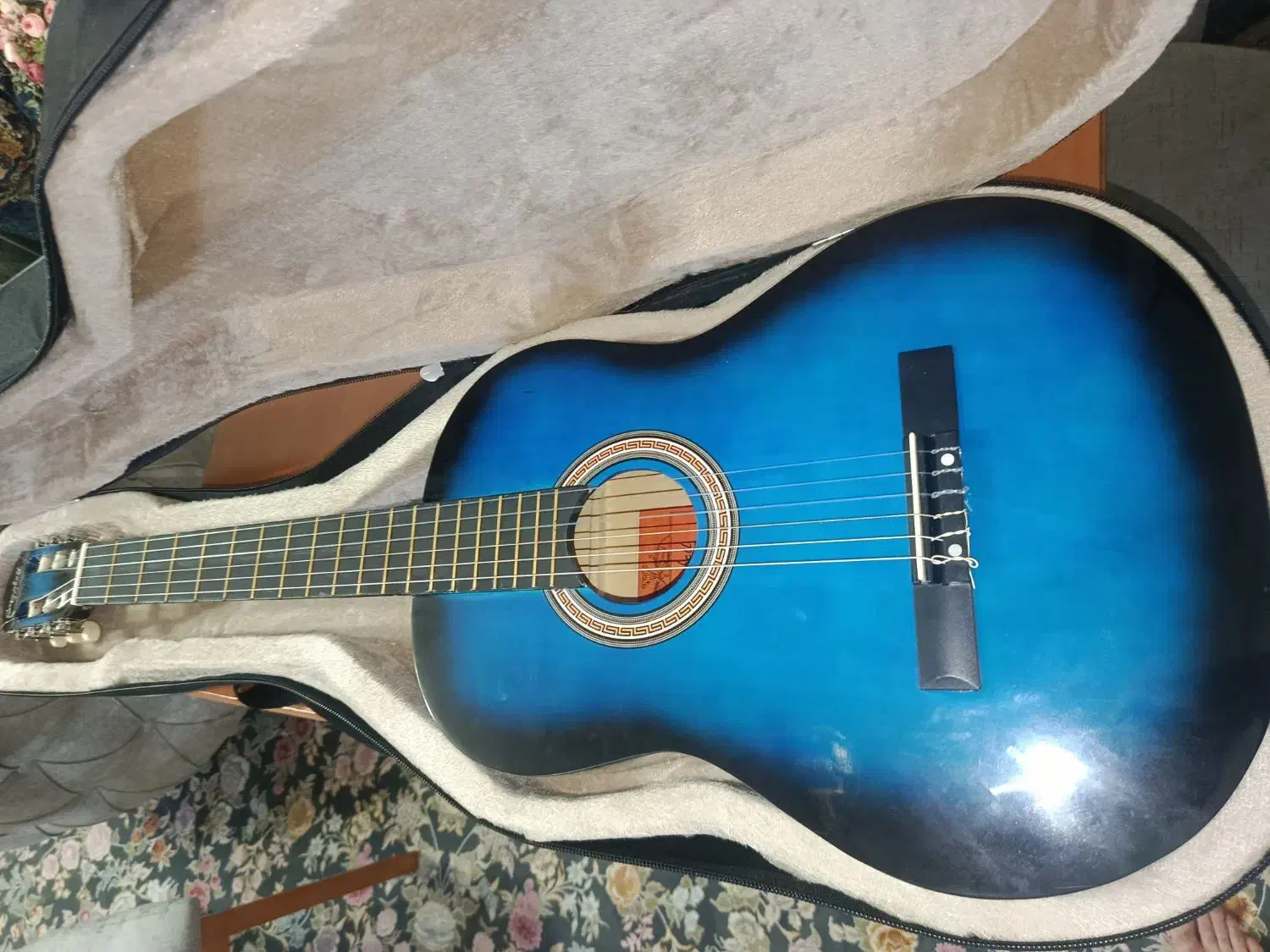 گیتار کمپبل|گیتار، بیس، امپلیفایر|کرج, برغان|دیوار