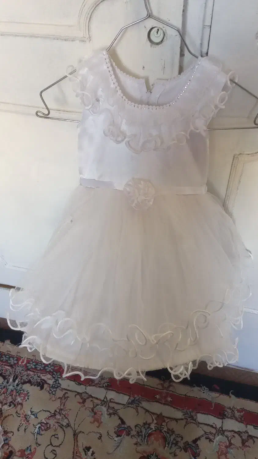 لباس|لباس|بروجرد, |دیوار