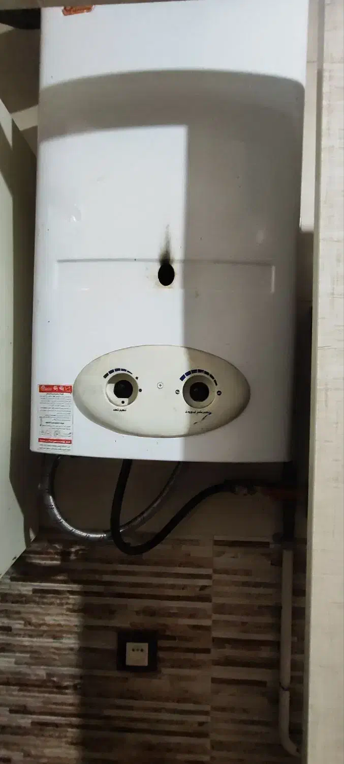 آبگر مکن|آبگرمکن، پکیج، شوفاژ|نیشابور, خط کاشمر|دیوار