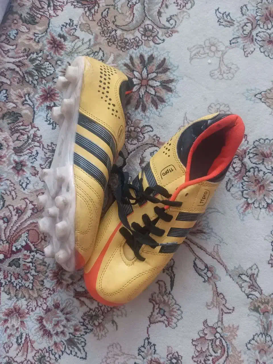 کفش ورزشی استوک ۱۱پرو|کیف، کفش، کمربند|شهریار, شهرک وائین|دیوار