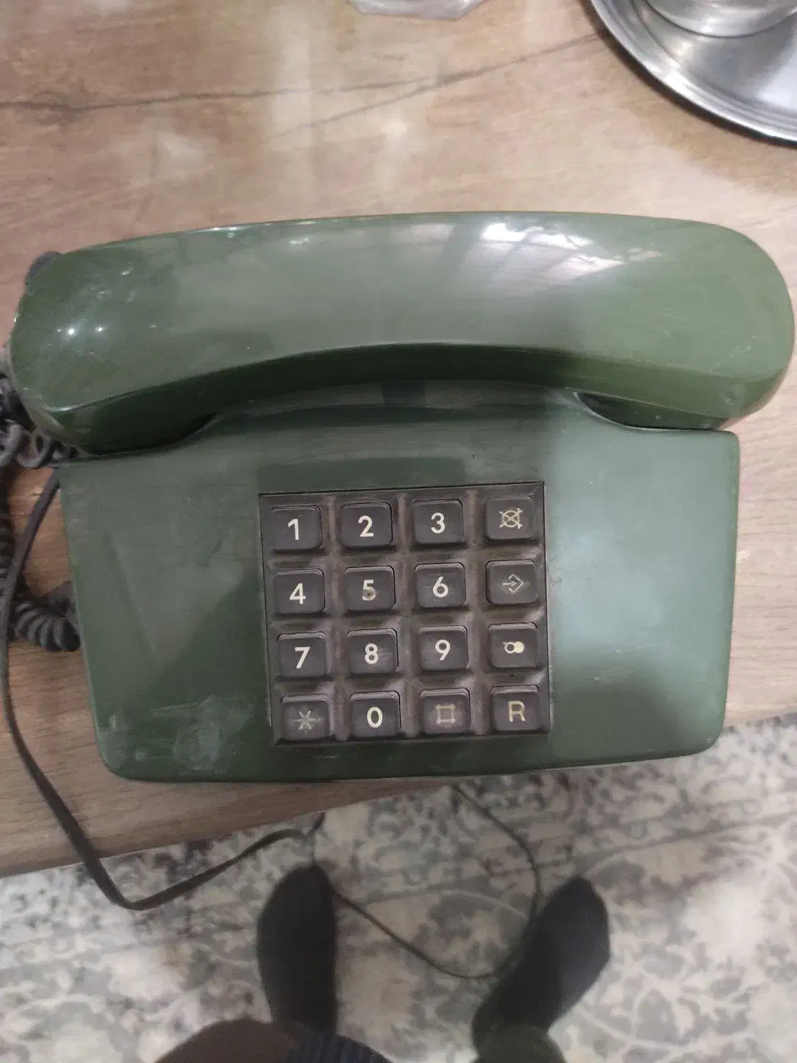 تلفن و پشت سری نیسان توافقی|کلکسیون اشیاء عتیقه|قدس, شهر‌قدس|دیوار