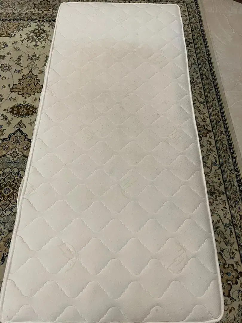 تشک تک نفره رویا.|تشک تختخواب|کاشان, فین بزرگ|دیوار