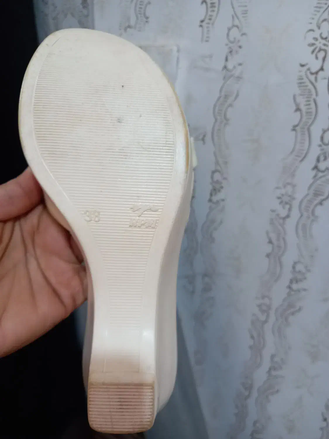 یک عدد  دمپایی مجلسی|کیف، کفش، کمربند|مشهد, کوی سیدی|دیوار