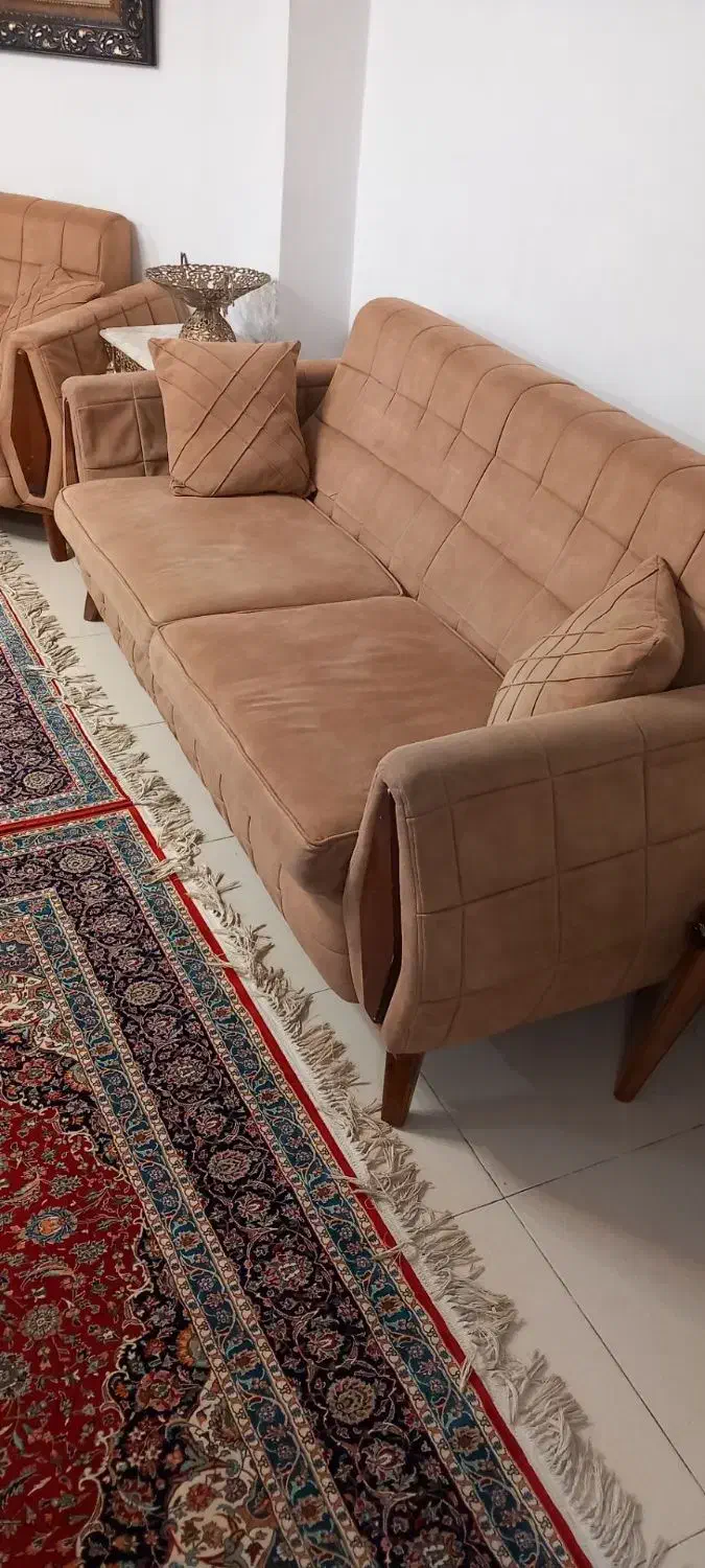 مبل راحتی|مبلمان خانگی و میز عسلی|بهار, |دیوار