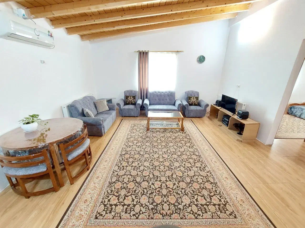 ویلا دربست لب ساحل|اجارهٔ کوتاهمدت ویلا و باغ|رودسر, |دیوار