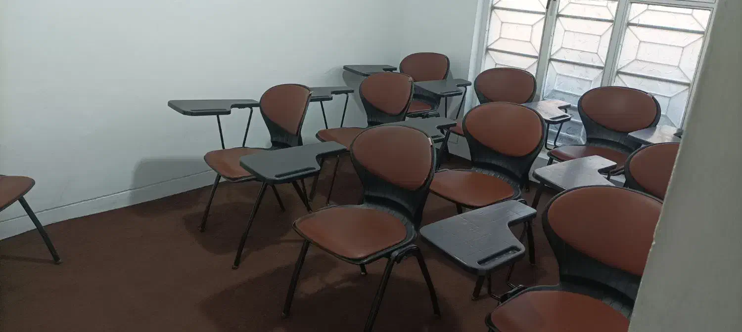 اجاره کلاس و اتاق آموزشگاه فنی و حرفه ای|اجارهٔ کوتاهمدت دفتر کار و فضای آموزشی|شیراز, آزادگان|دیوار