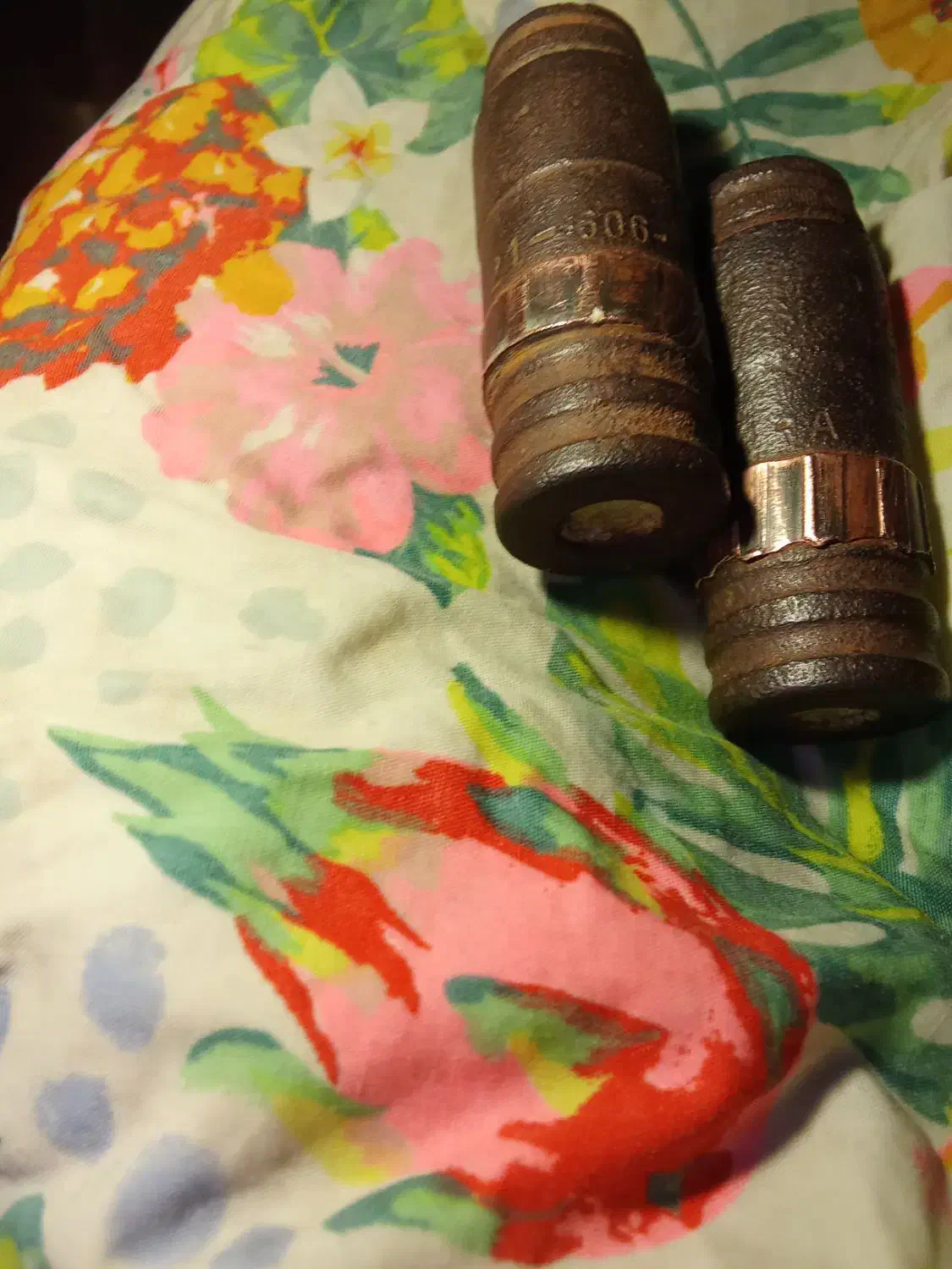 فشنگ کلکسیونی و عتیقه|کلکسیون اشیاء عتیقه|دوگنبدان, |دیوار