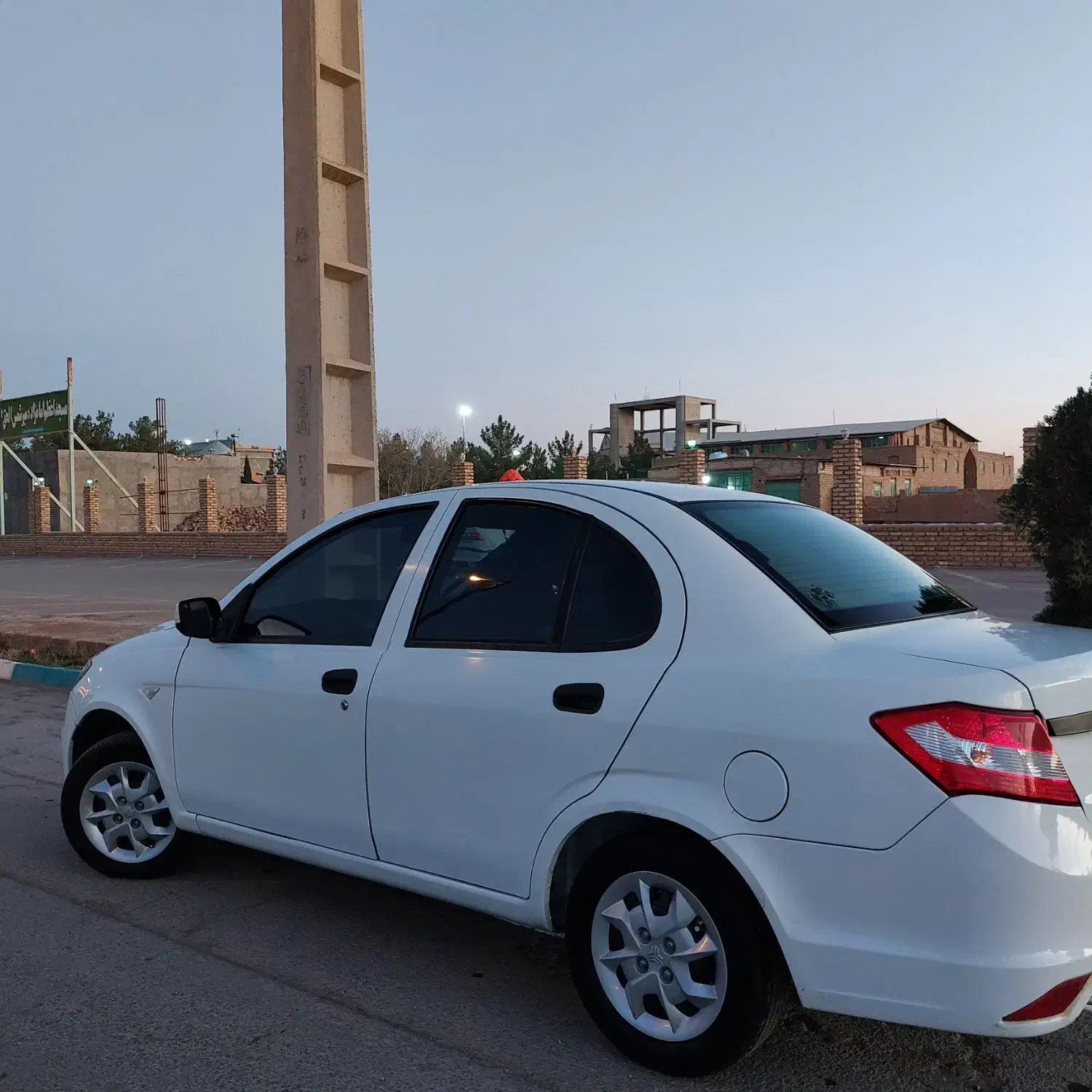 ساینا ۹۹|خودرو سواری و وانت|یزد, |دیوار