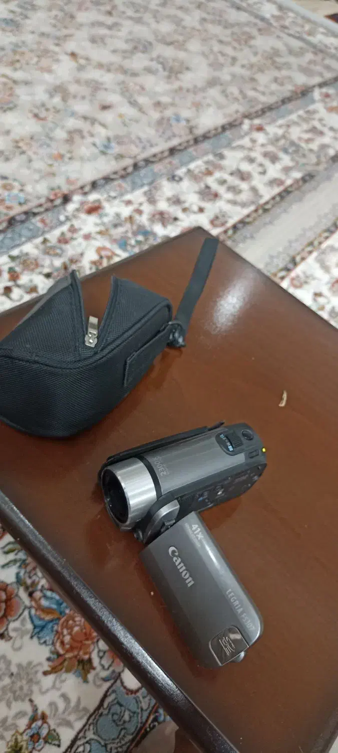 دوربین فیلم برداری وعکسی Ganonمدل2300x|دوربین عکاسی و فیلم‌برداری|بروجرد, |دیوار