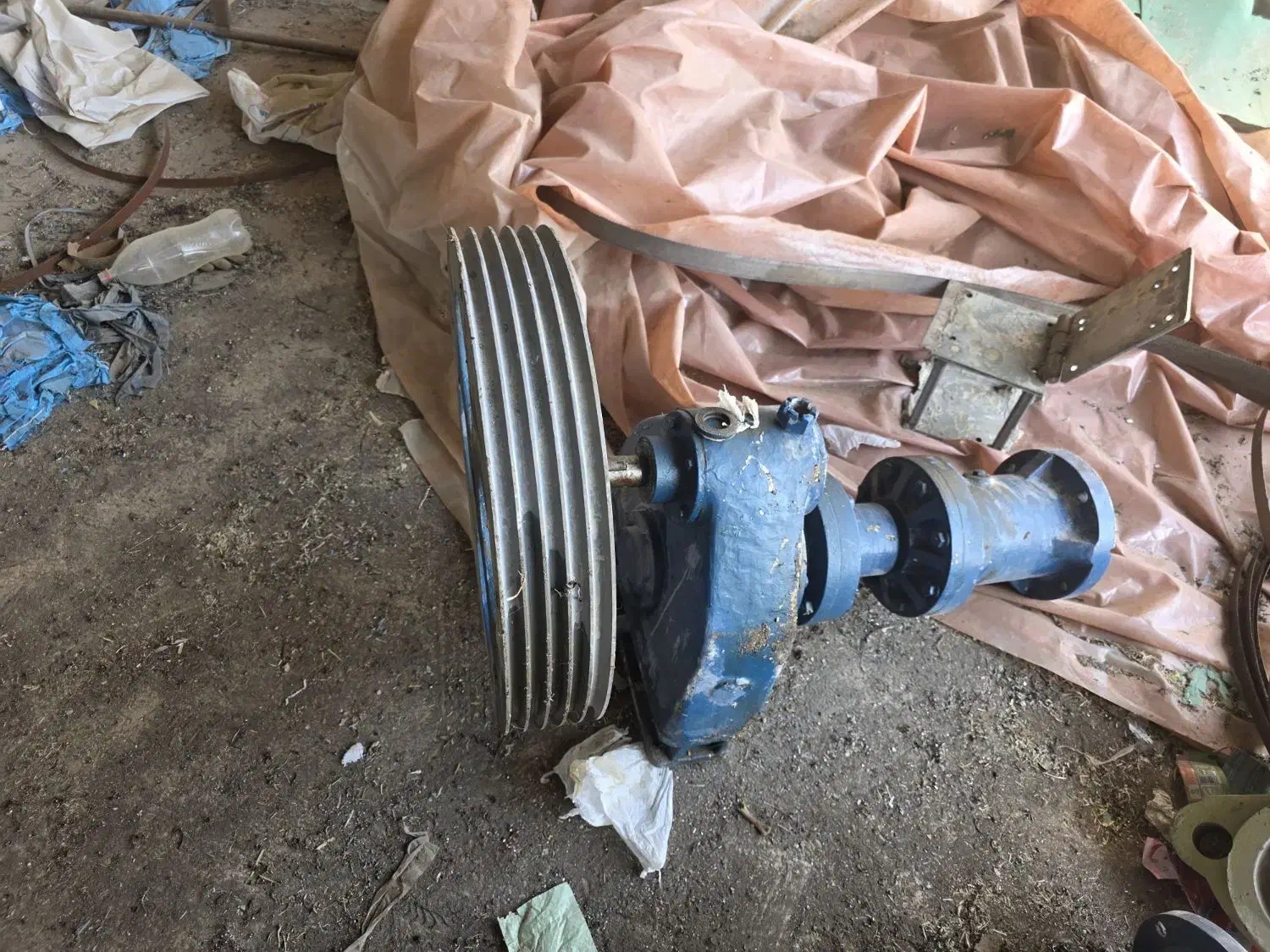 فروش گیربکس پمپ اب الکتروموتور شوت کن|ماشین‌آلات صنعتی|زرقان, |دیوار