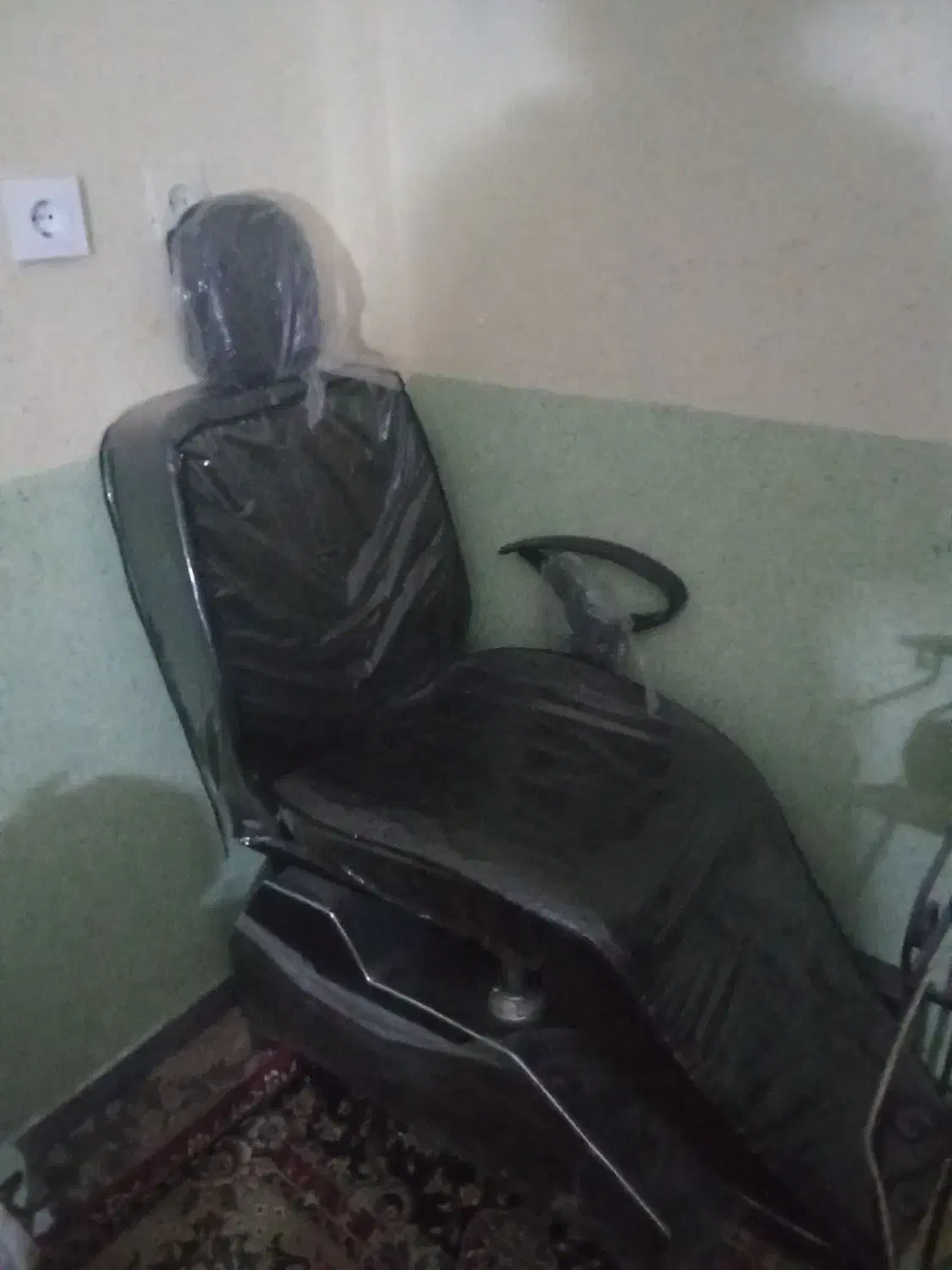 صندلی اصلاح و صندلی استاد کار|آرایشگاه و سالن‌های زیبایی|بندرعباس, |دیوار