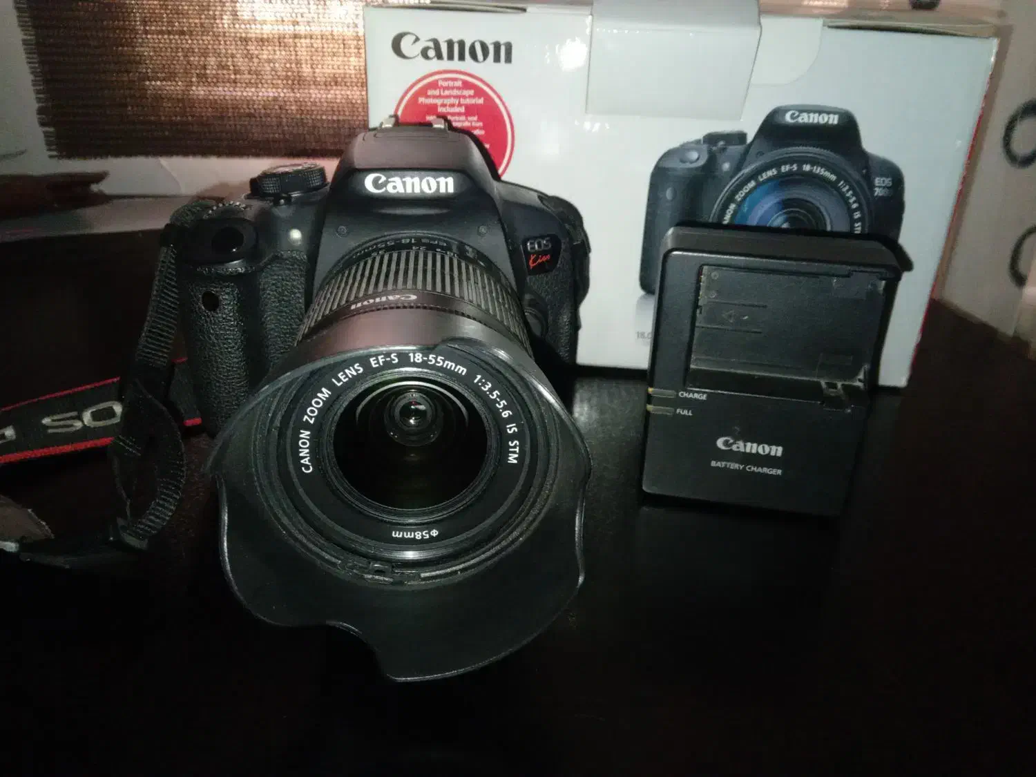 دوربین دیجیتال Canon EOS 700D + لنز 18-55 STM  به|دوربین عکاسی و فیلم‌برداری|پرند, فاز ۲|دیوار