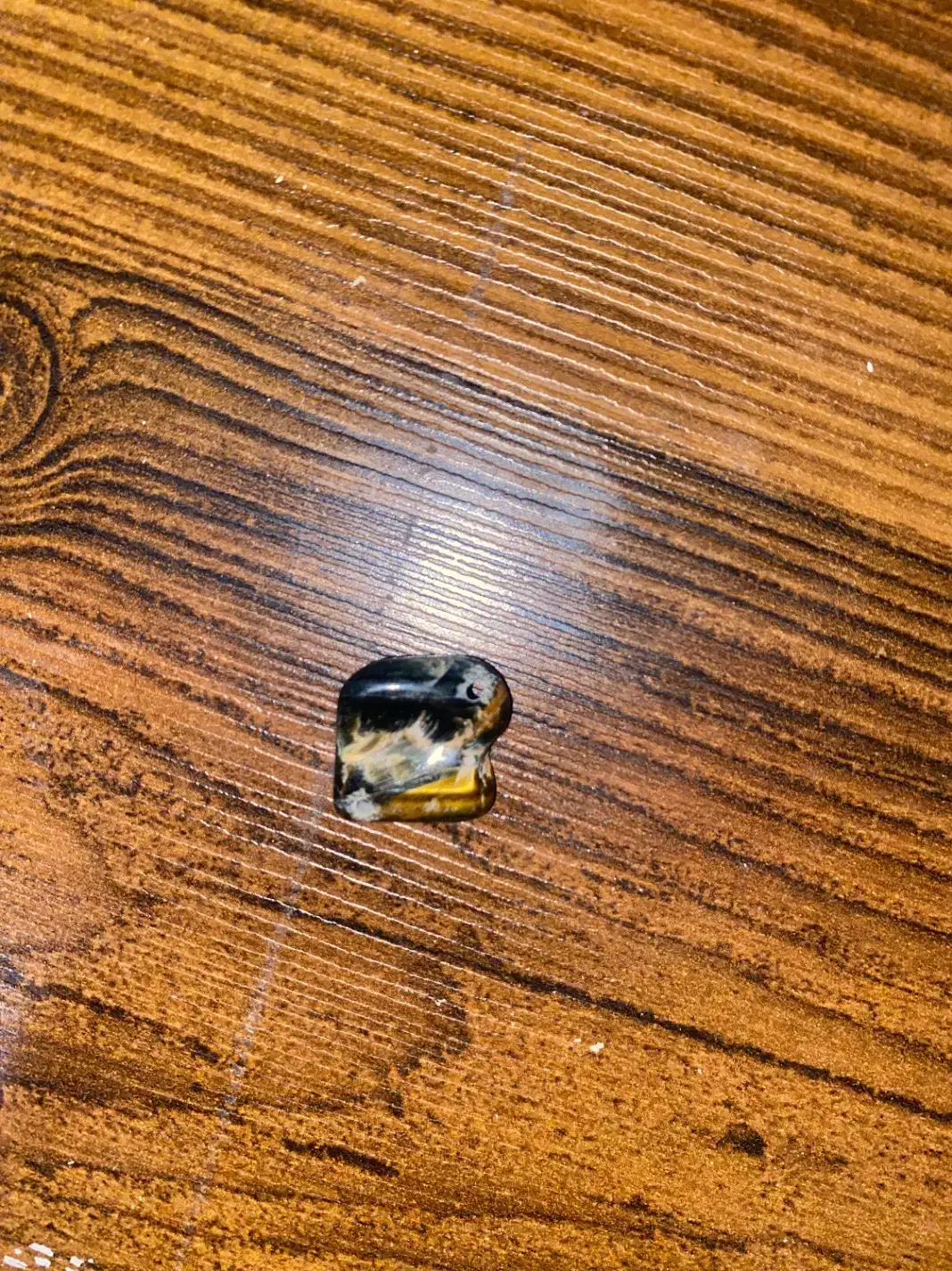 سنگ چشم ببر|بدلیجات|شهریار, شهریار|دیوار