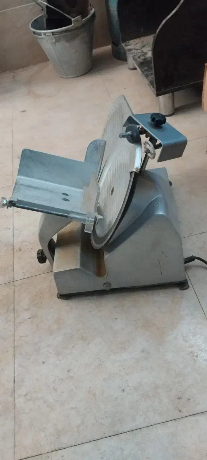 کالباس بر|فروشگاه و مغازه|آباده, |دیوار