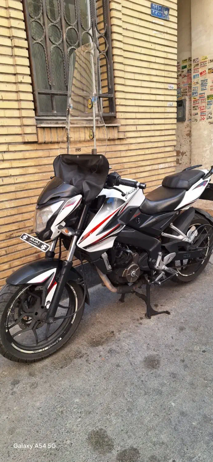 ns200 95|موتورسیکلت|تهران, عباسی|دیوار