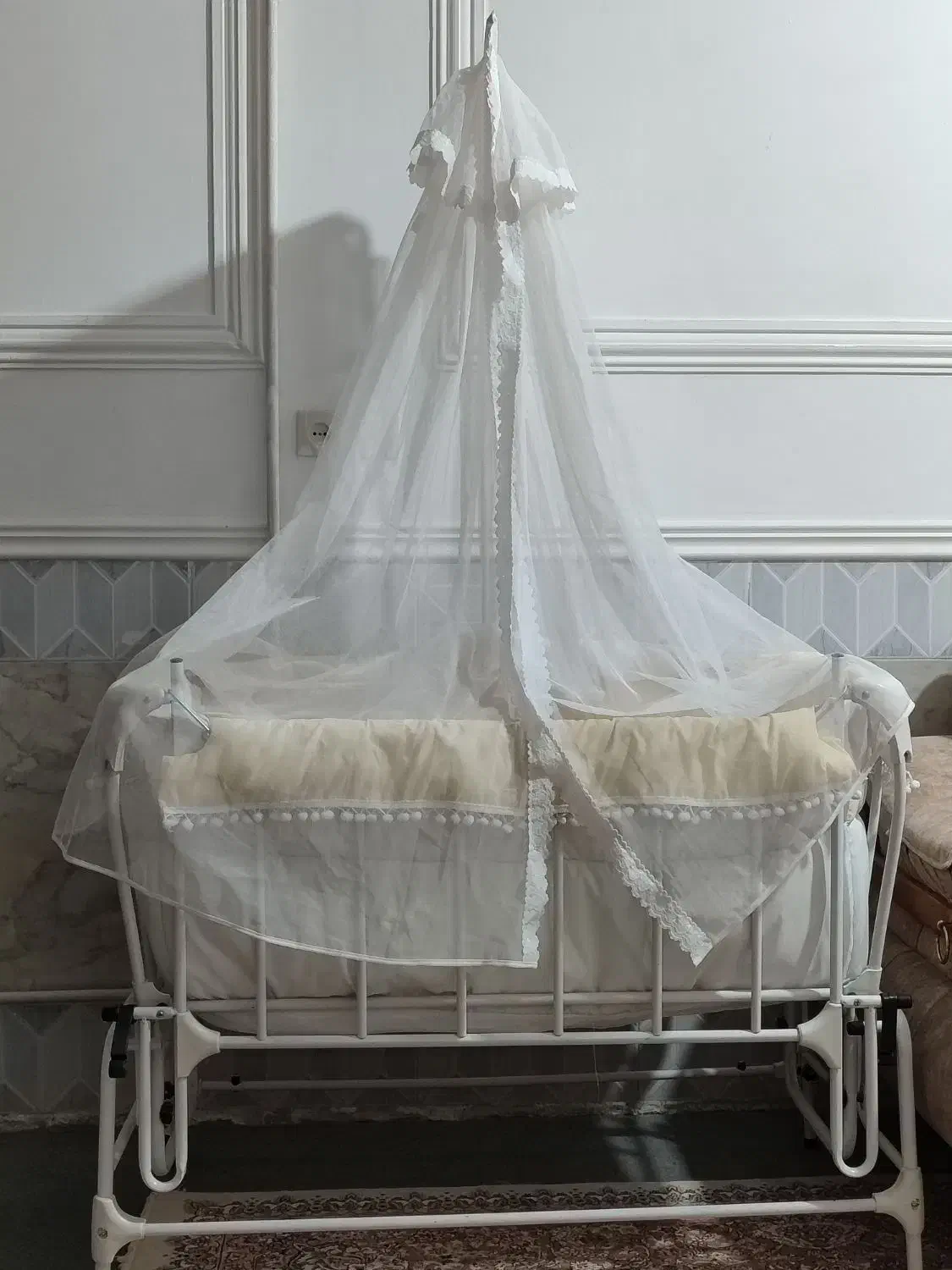 گهواره وتخت کنار مادر|تخت و صندلی بچه|زاهدان, |دیوار