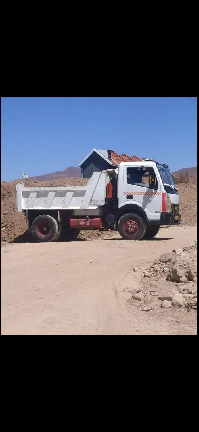 شن وماسه،حمل نخاله،سنگ پی،با آمیکو کمپرسی 5تن.|خدمات حمل و نقل|تبریز, |دیوار