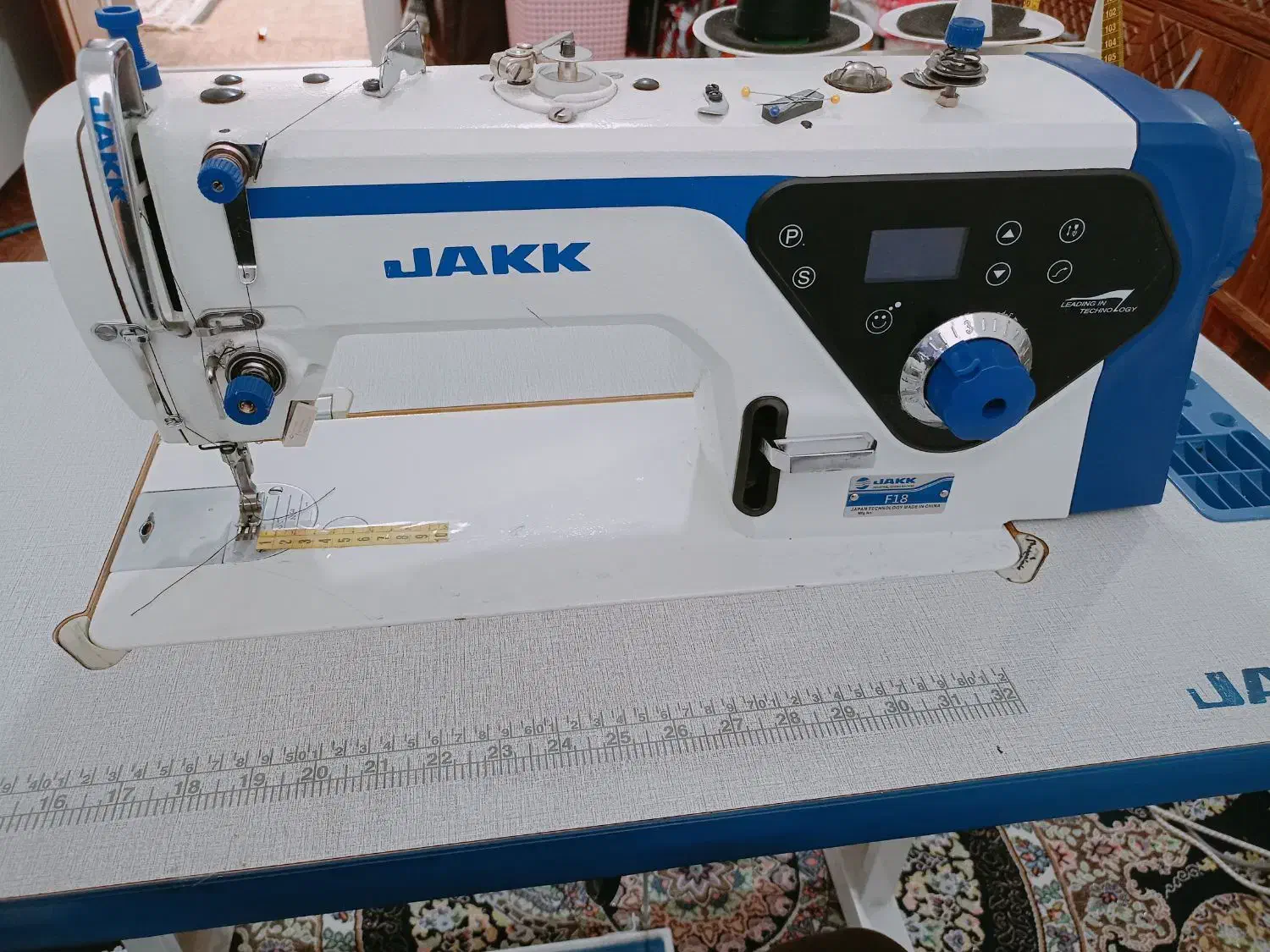 چرخ راسته دوز|چرخ خیاطی و ریسندگی|چترود, |دیوار