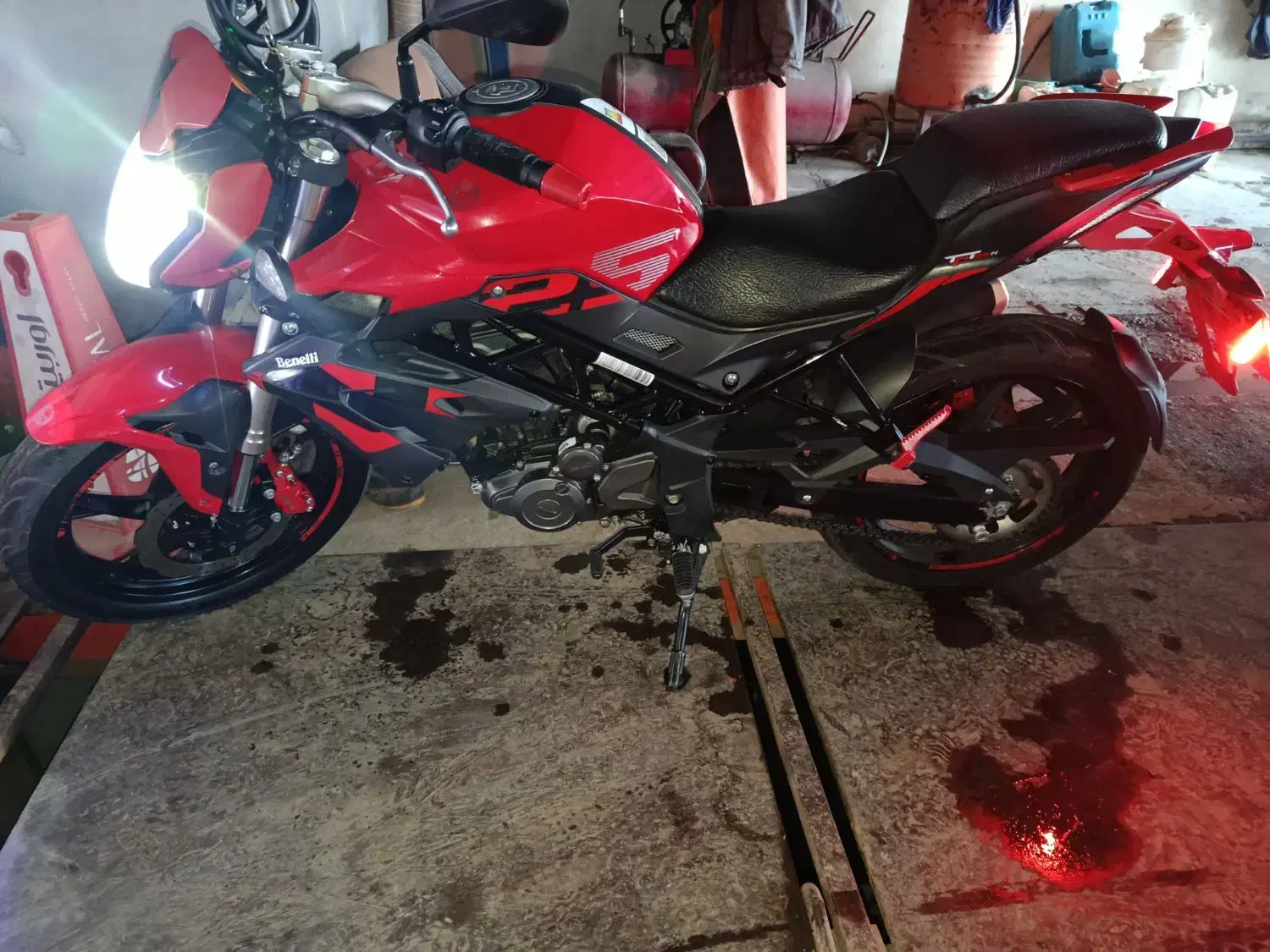 بنلی 250|موتورسیکلت|قروه, |دیوار