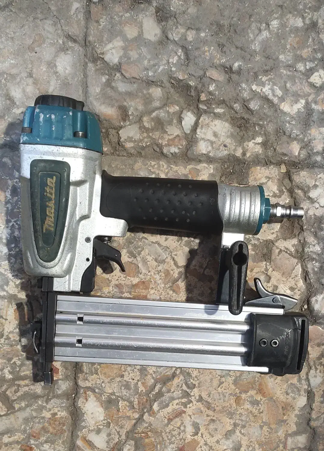 میخکوب ماکیتا اصل ژاپنی قدیمی AF505|ابزارآلات|اصفهان, فجر|دیوار