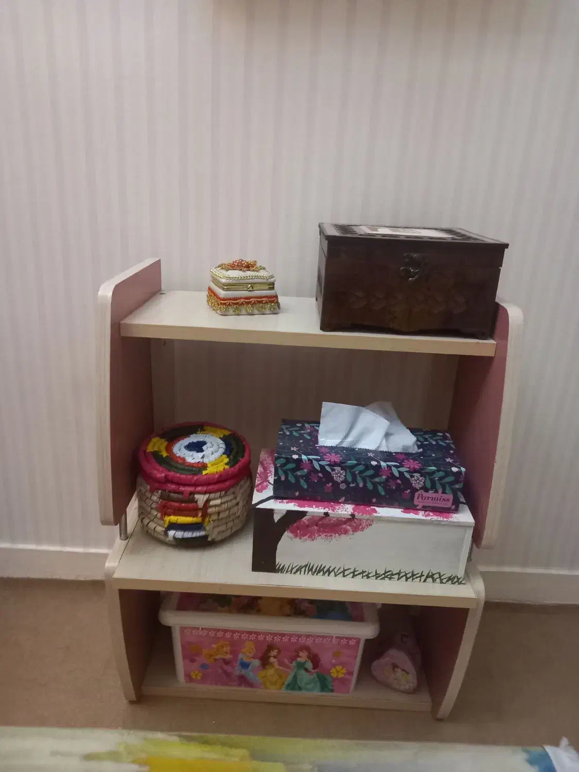 ست تختخواب نوجوان|تخت و سرویس خواب|اصفهان, بختیاردشت (شهرک پرتو)|دیوار