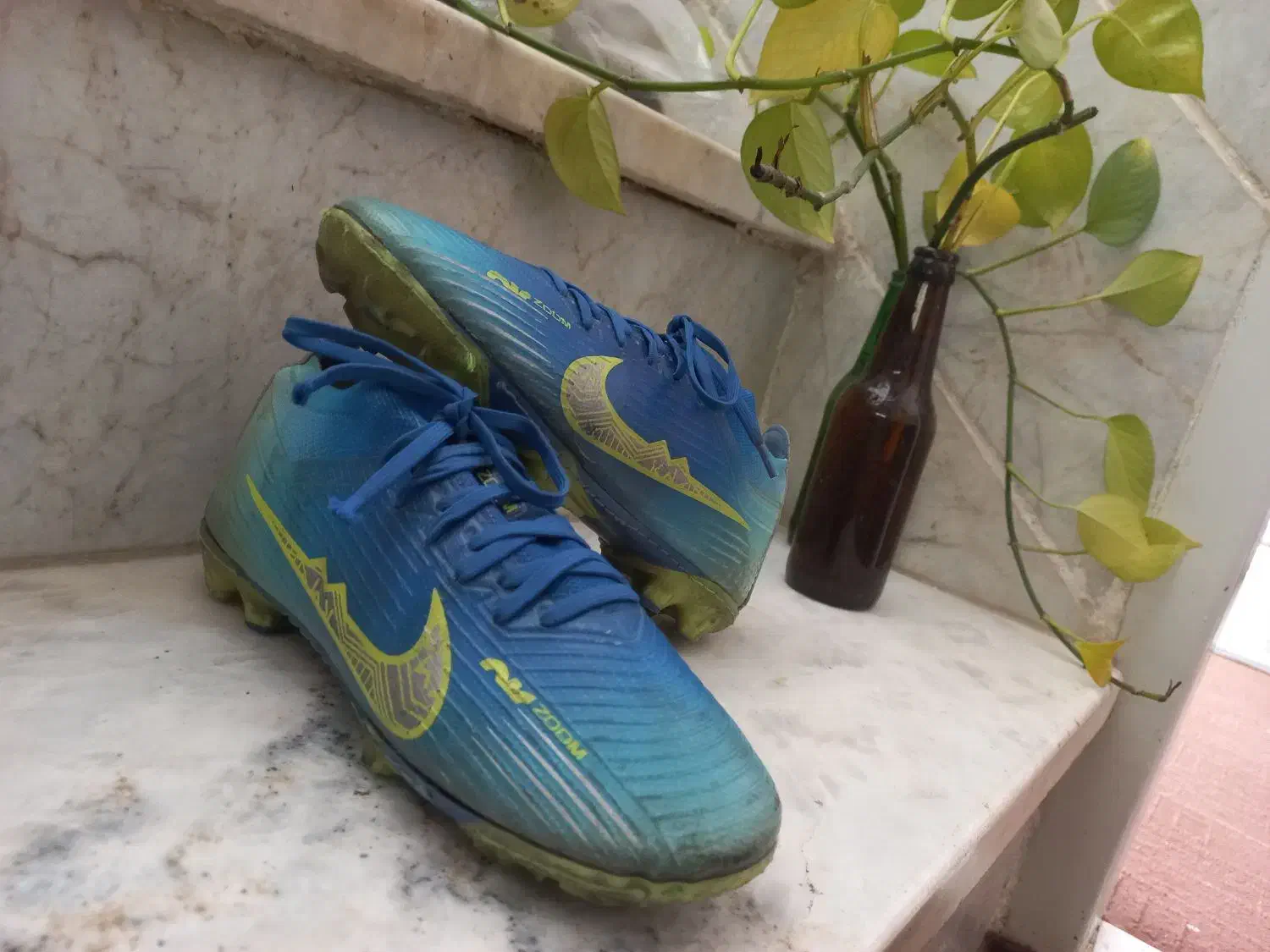 کفش چمن و کفش سالنی|کیف، کفش، کمربند|یزد, |دیوار