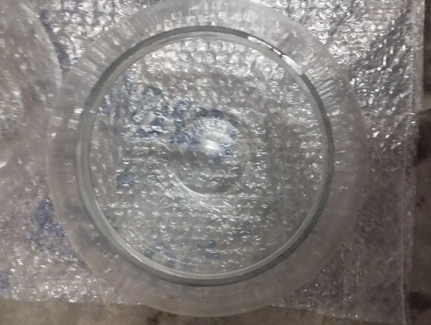 تنگ بزرگ شیشه ای مناسب همه چی|صنایع دستی و سایر لوازم تزئینی|قم, نیروگاه|دیوار