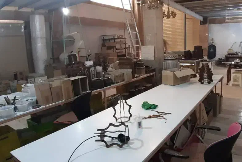 میز آهنی کارگاهی و مونتاژکاری|فروشگاه و مغازه|قم, بیست متری ولیعصر|دیوار