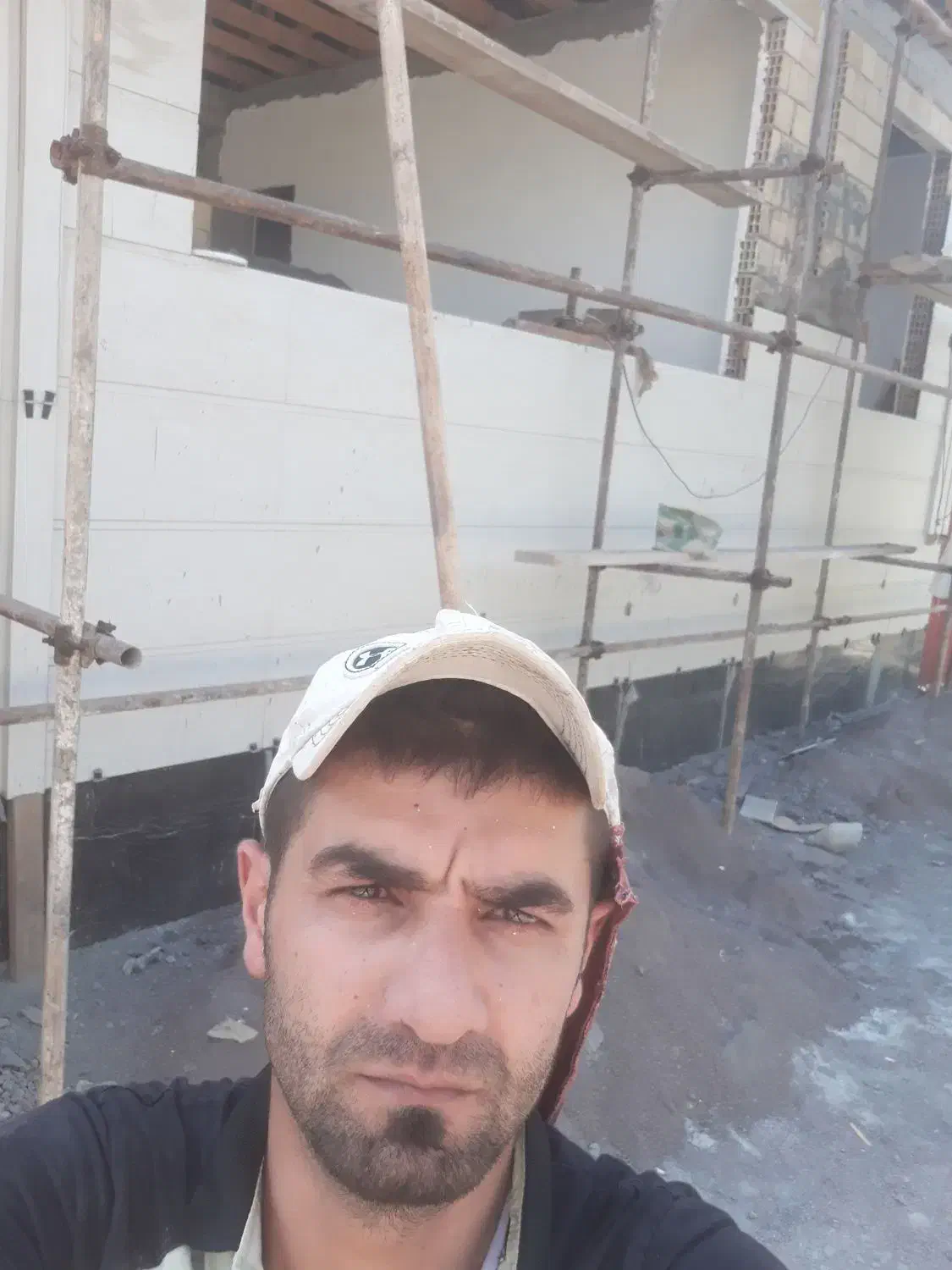 نمای داخلی وبیرونی کاشی وسرامیک وسنگ|خدمات پیشه و مهارت|رشت, حمیدیان|دیوار