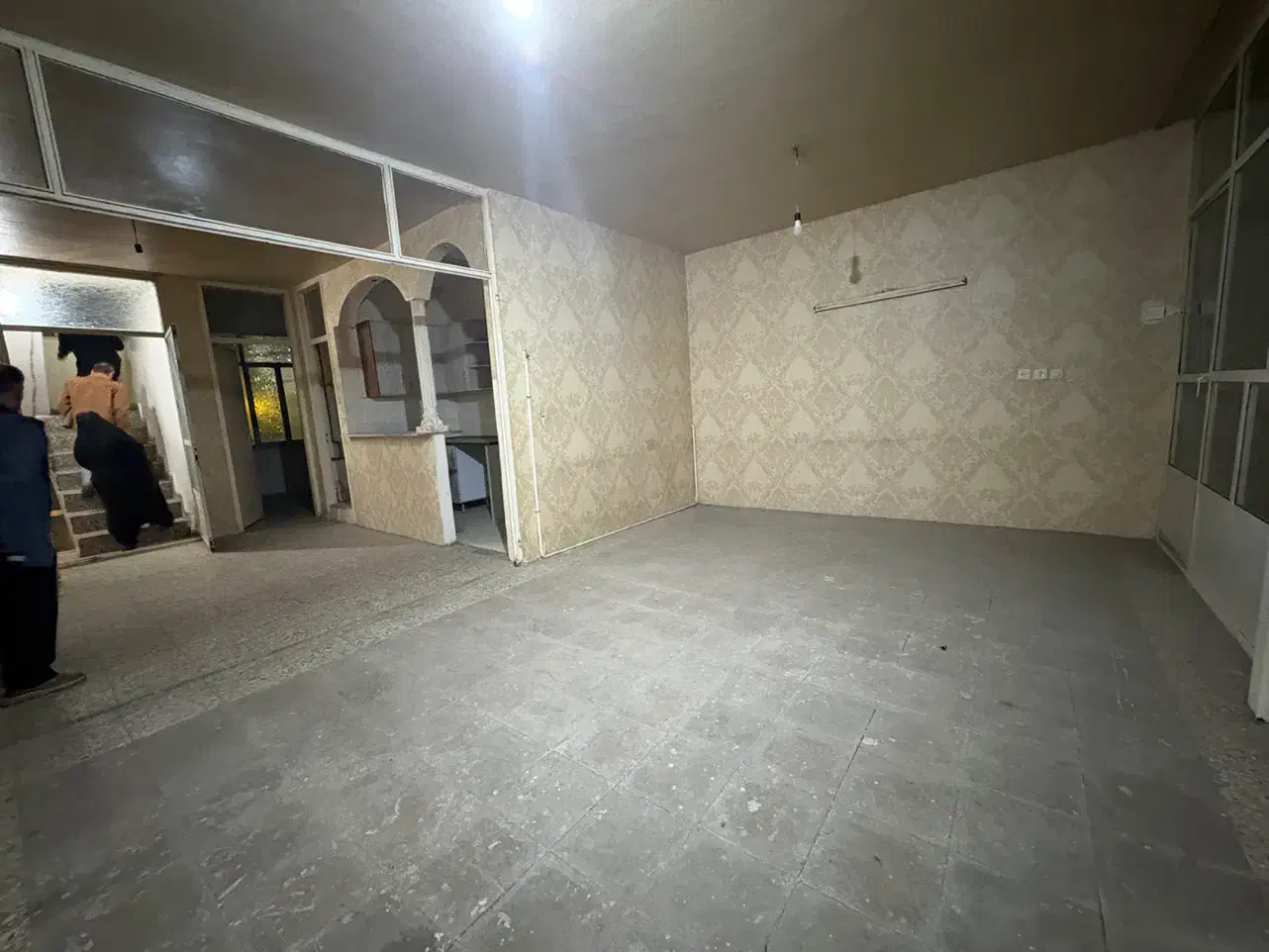 دربستی۳ط اپارتمان خانه کلنگی۲۴۰مترکرمان لشکرمسیل