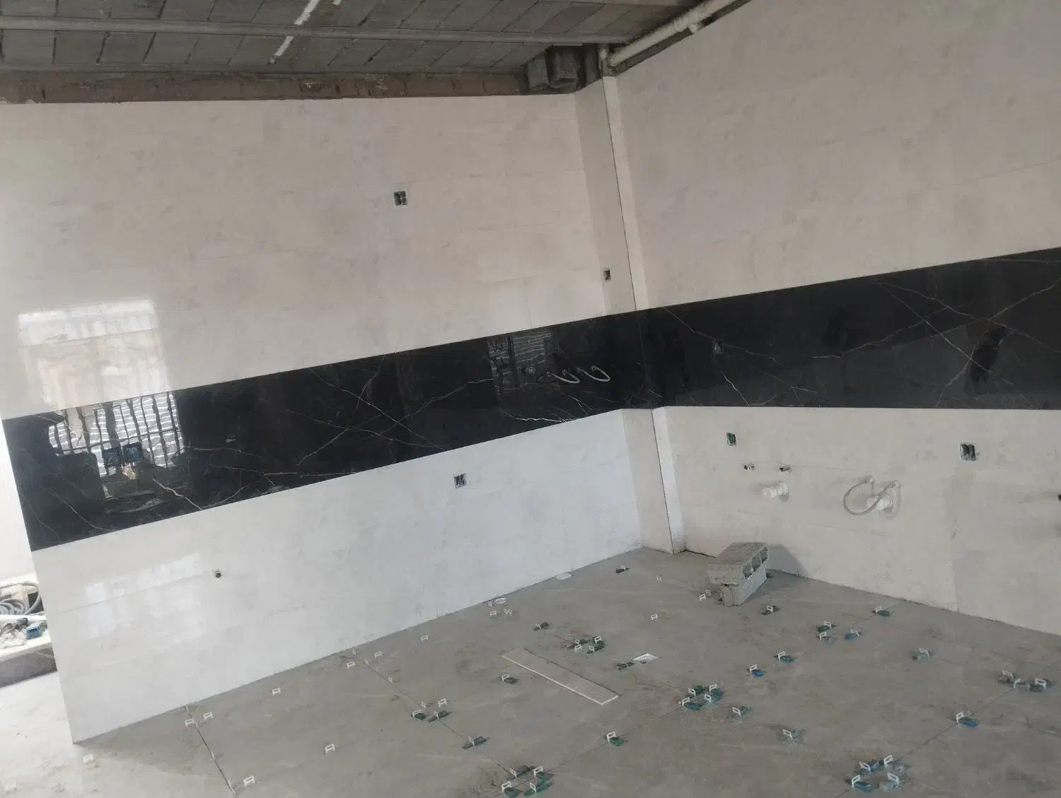 کاشی و سرامیک کاری. ساختمان|خدمات پیشه و مهارت|نی‌ریز, |دیوار