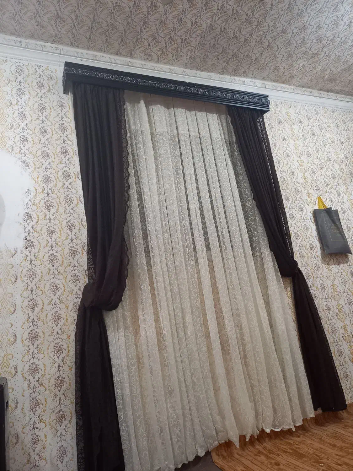 پرده سالن|پرده، رانر، رومیزی|رشت, حومه رشت|دیوار