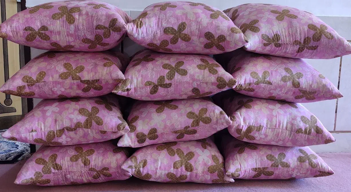 12 عدد پشتی|پشتی|لردگان, |دیوار