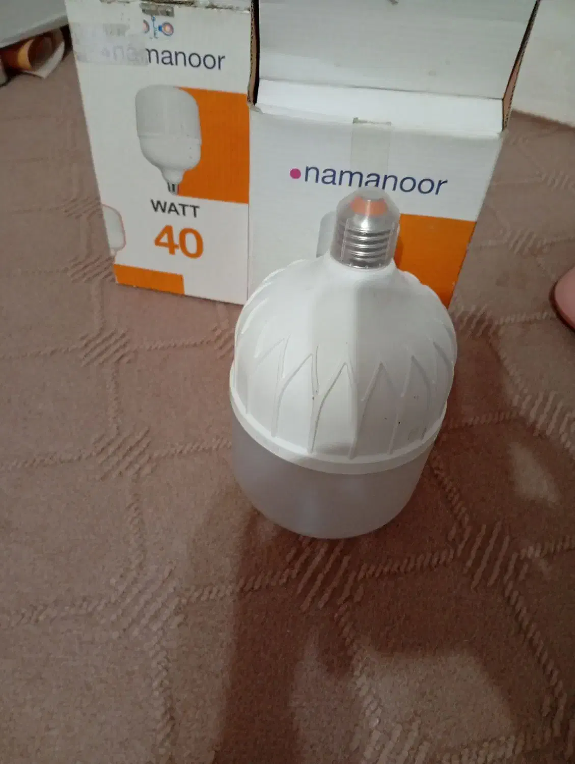 دو عدد لامپ مهتابی ۴۰ وات|لامپ و چراغ|رشت, بیجارپس|دیوار