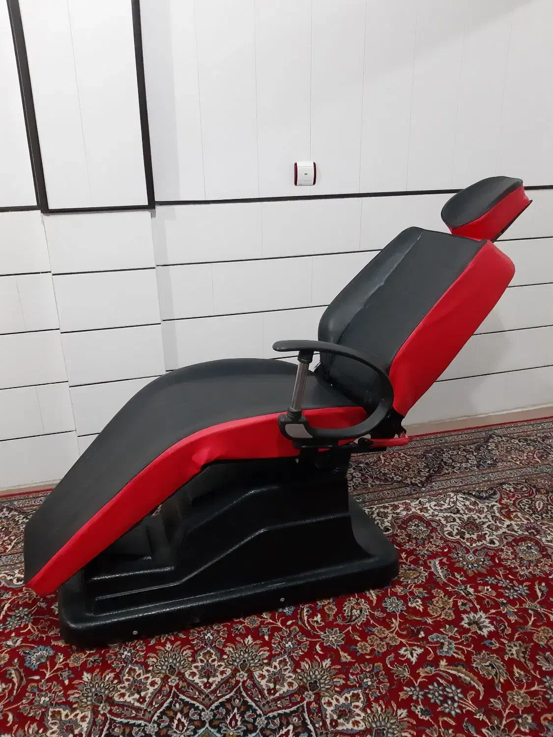 صندلی آرایشگری سه تیکه *(صندلی اصلاح)*|آرایشگاه و سالنهای زیبایی|مبارکه, |دیوار