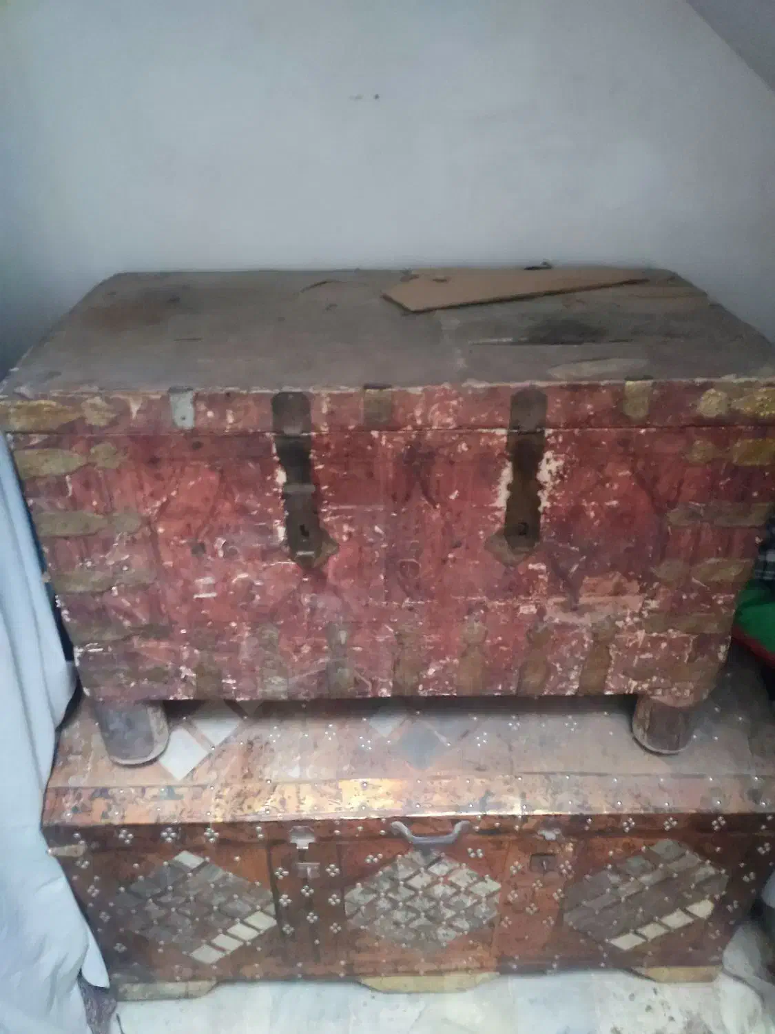 صندوق قدیمی|کلکسیون اشیاء عتیقه|خمینی‌شهر, |دیوار