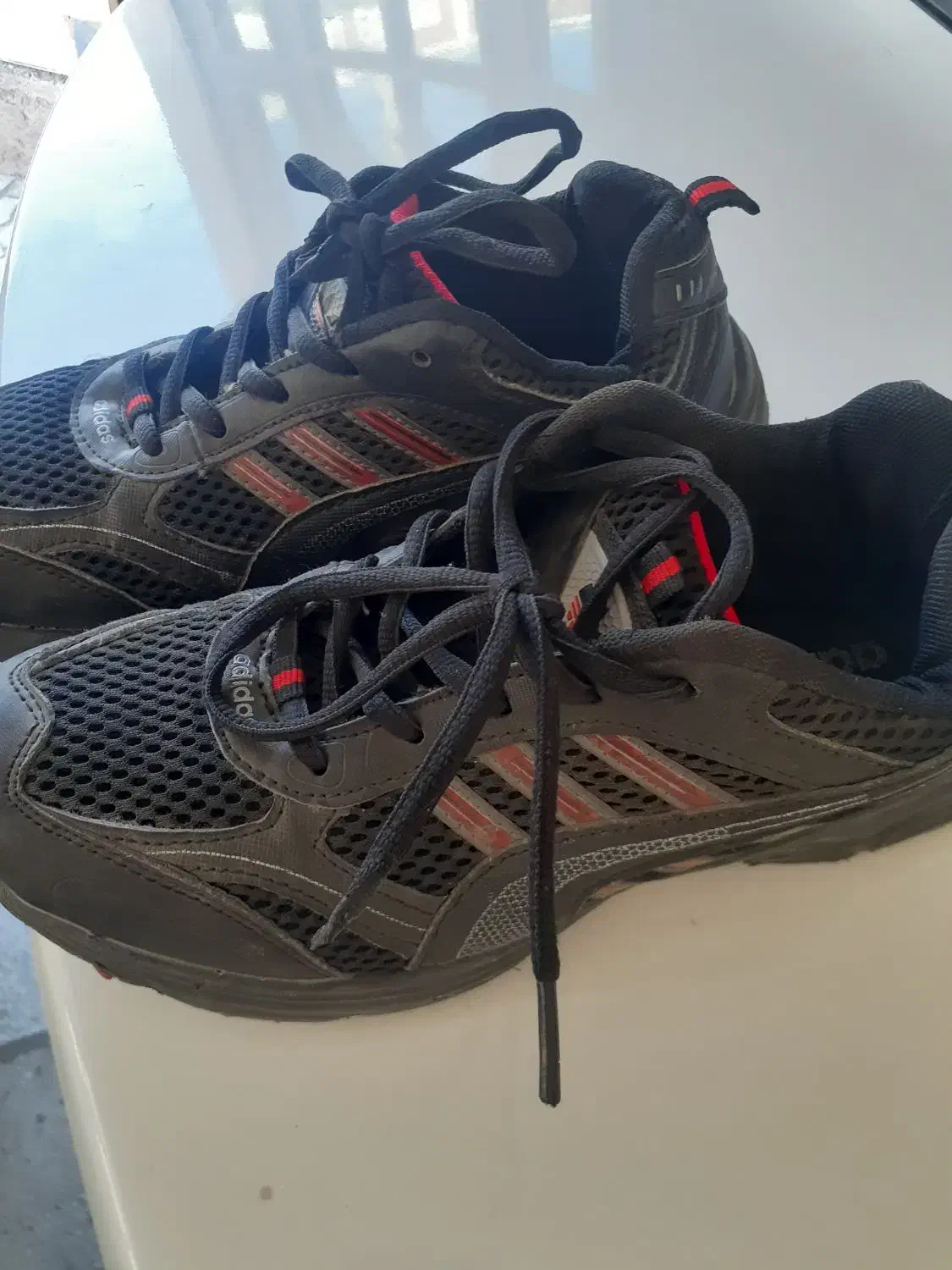 کفش کتونی آدیداس|کیف، کفش، کمربند|اسفراین, |دیوار