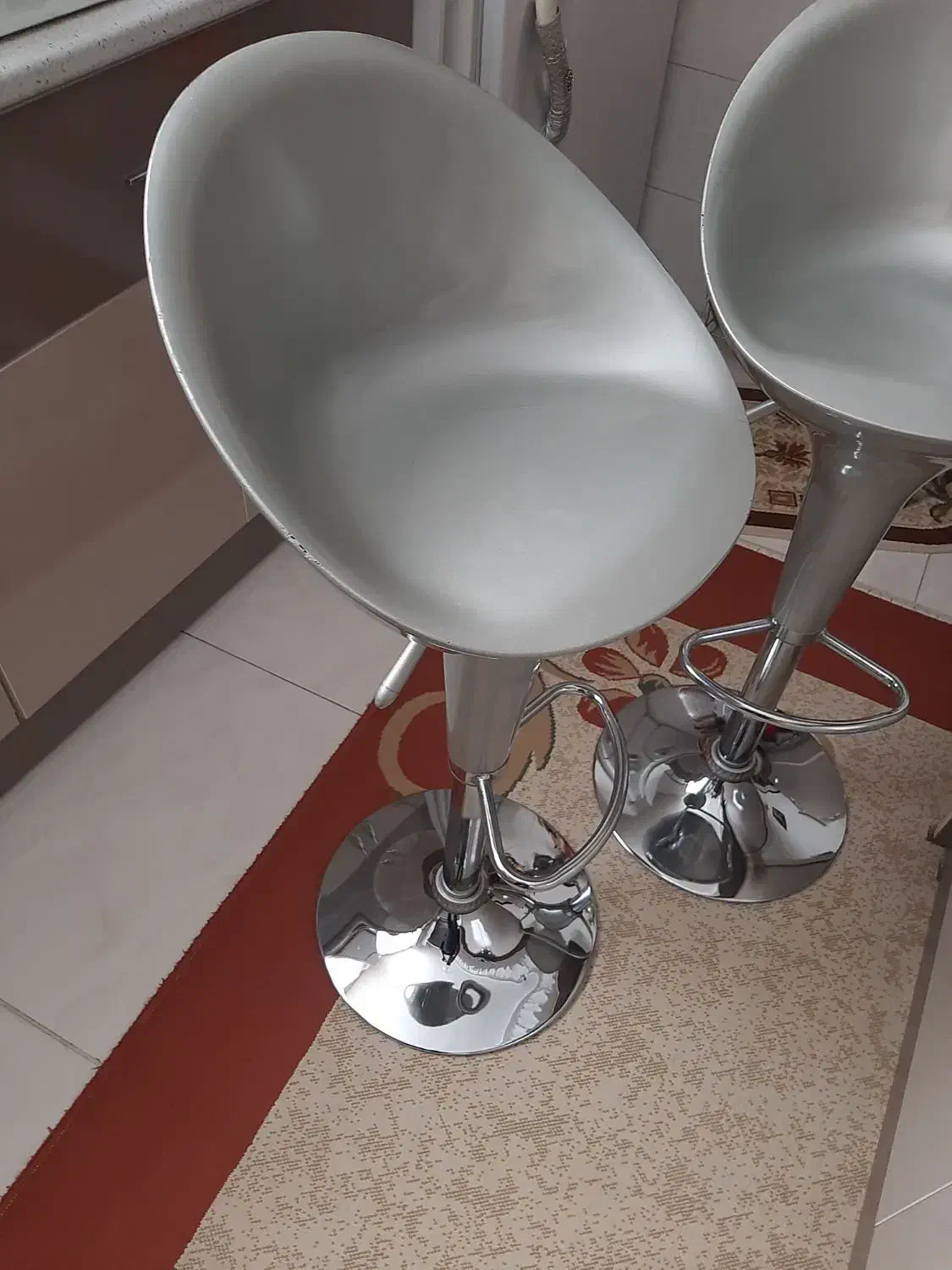 صندلی اپن|صندلی و نیمکت|صحنه, |دیوار