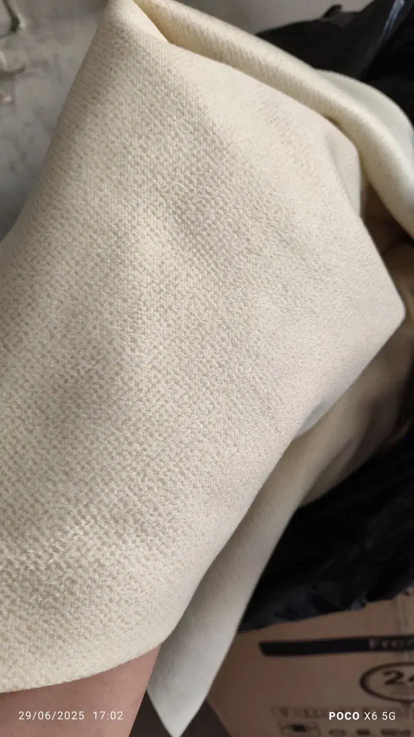 پارچه مبلی۲۳متر خارجی|مبلمان خانگی و میز عسلی|فولادشهر, مسکن مهر فولادشهر|دیوار