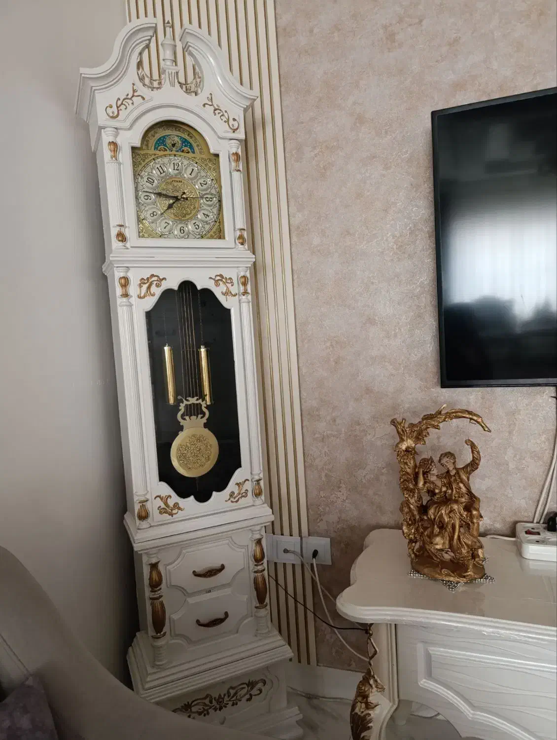 ساعت زیبا سالم|ساعت دیواری و تزئینی|رشت, نظری|دیوار