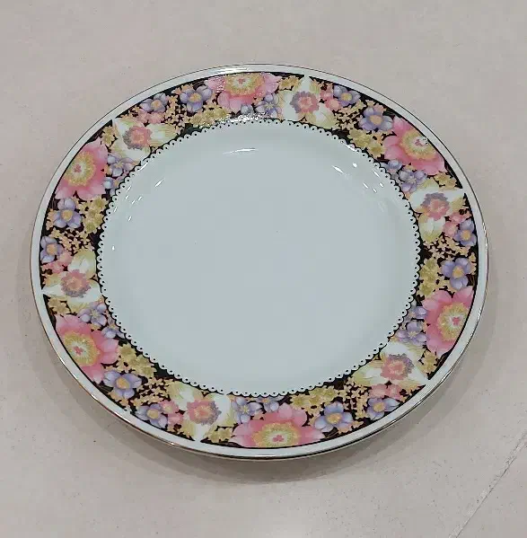 بشقاب پیش دستی میوه خوری خارجی لب طلا جهیزیه|ظروف سرو و پذیرایی|قم, شهرک قدس|دیوار