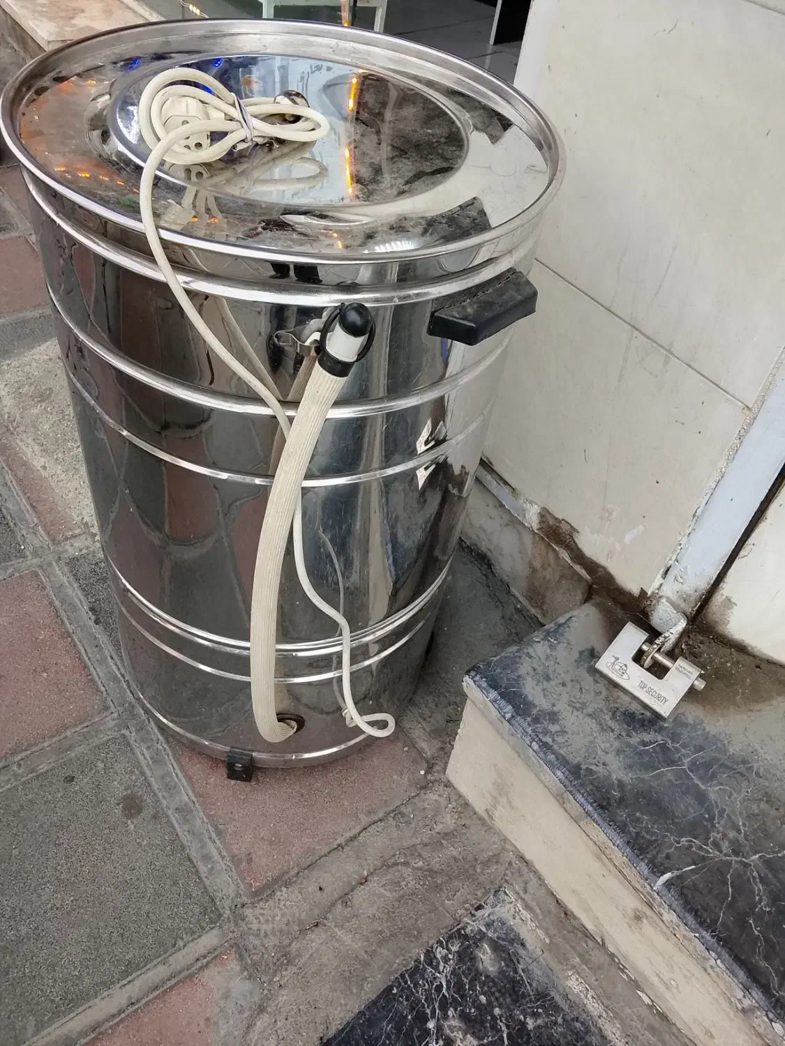 مشکه برقی سالم|سایر لوازم برقی|کامیاران, |دیوار