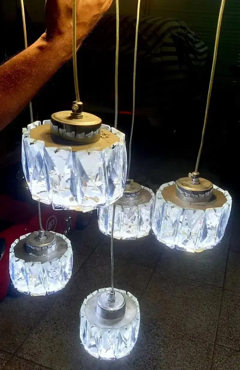 لوستر کریستالی مدرن|لوستر و چراغ آویز|مشکیندشت, |دیوار