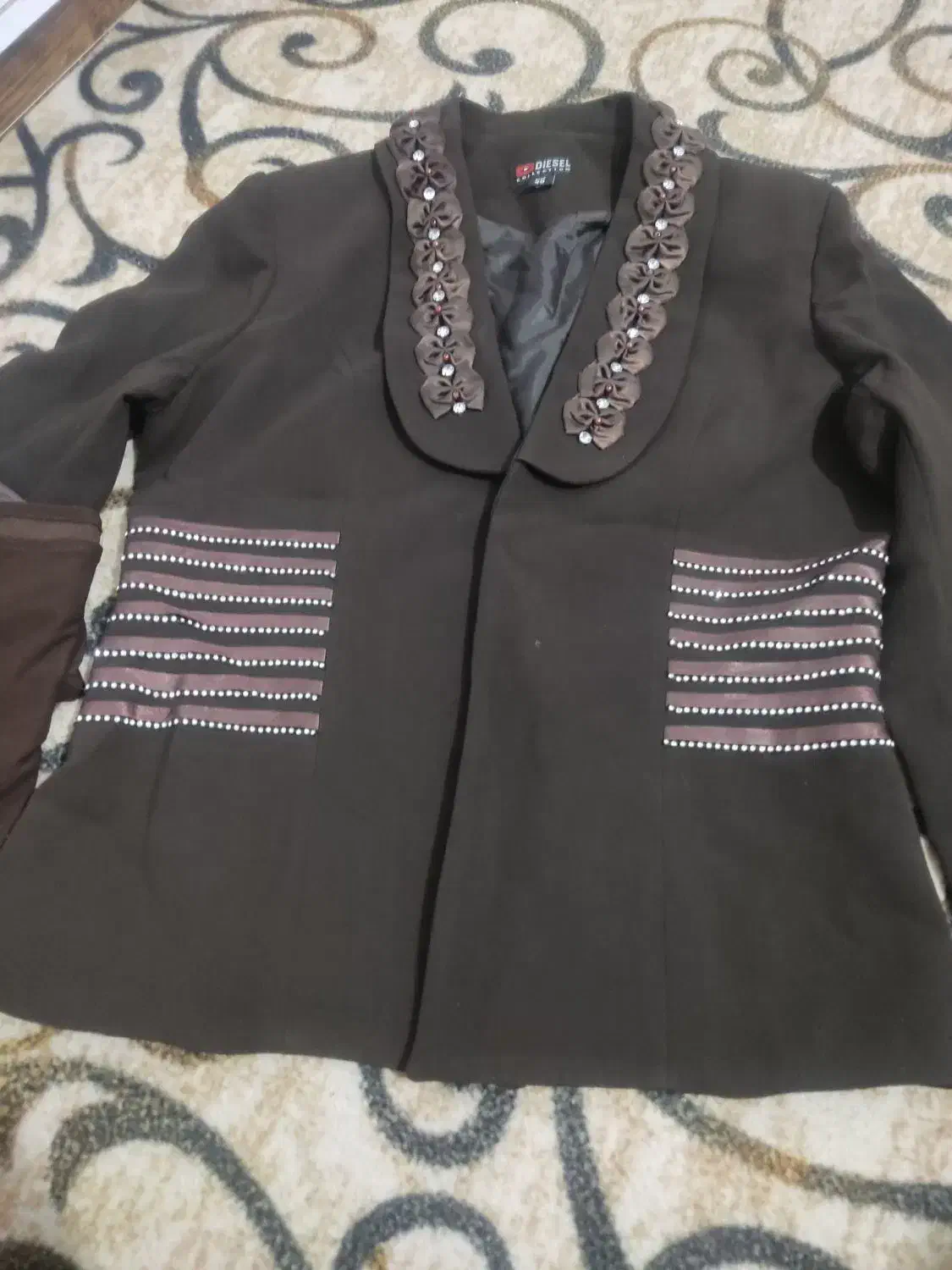 کت دامن مجلسی|لباس|تربت جام, شهرک معلم|دیوار