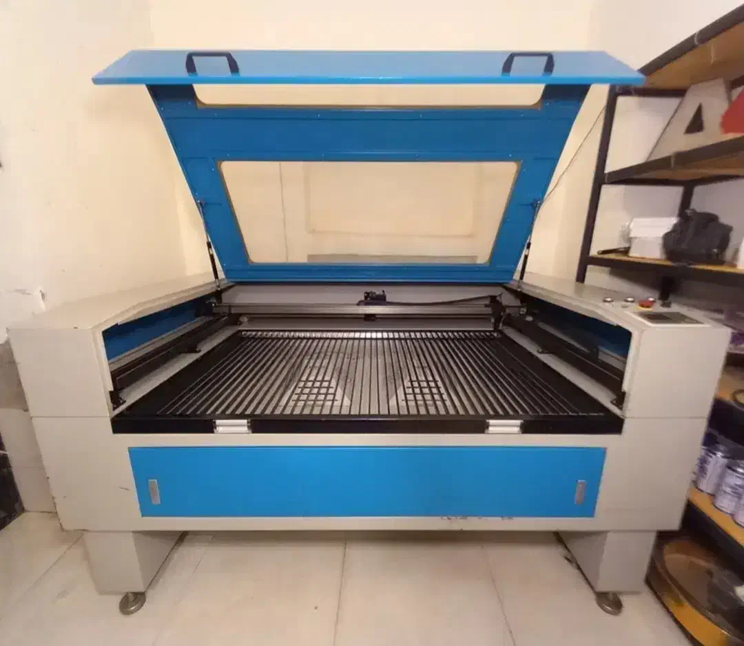 دستگاه لیزر وارداتی برند گلوری 90×140 در حد نو|ماشینآلات صنعتی|تهران, ایرانشهر|دیوار