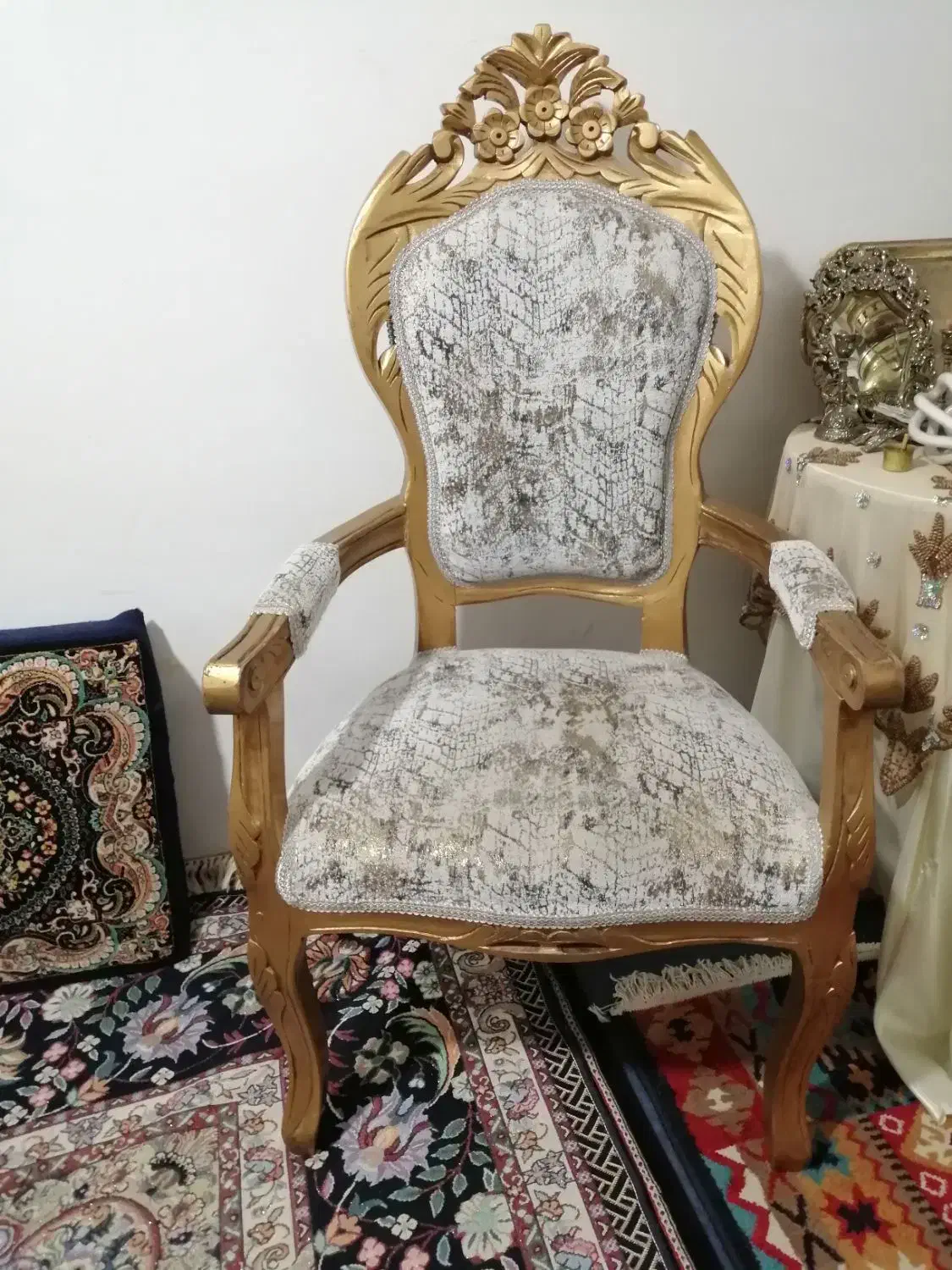به علت جابجایی فروش ویژه|مبلمان خانگی و میز عسلی|گرگان, |دیوار