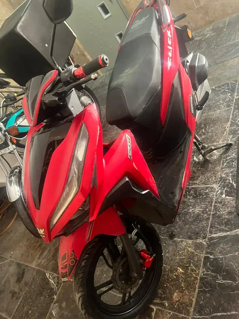 کلیک ۱۵۰ بهرو|موتورسیکلت|قزوین, |دیوار