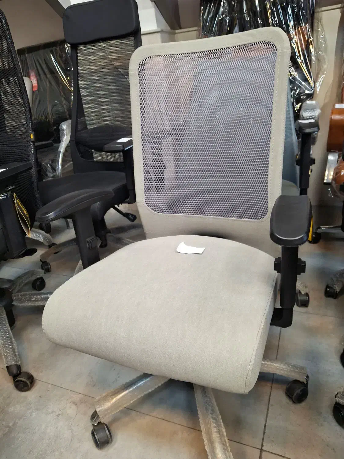 صندلی گردون|مبلمان اداری|ساری, |دیوار