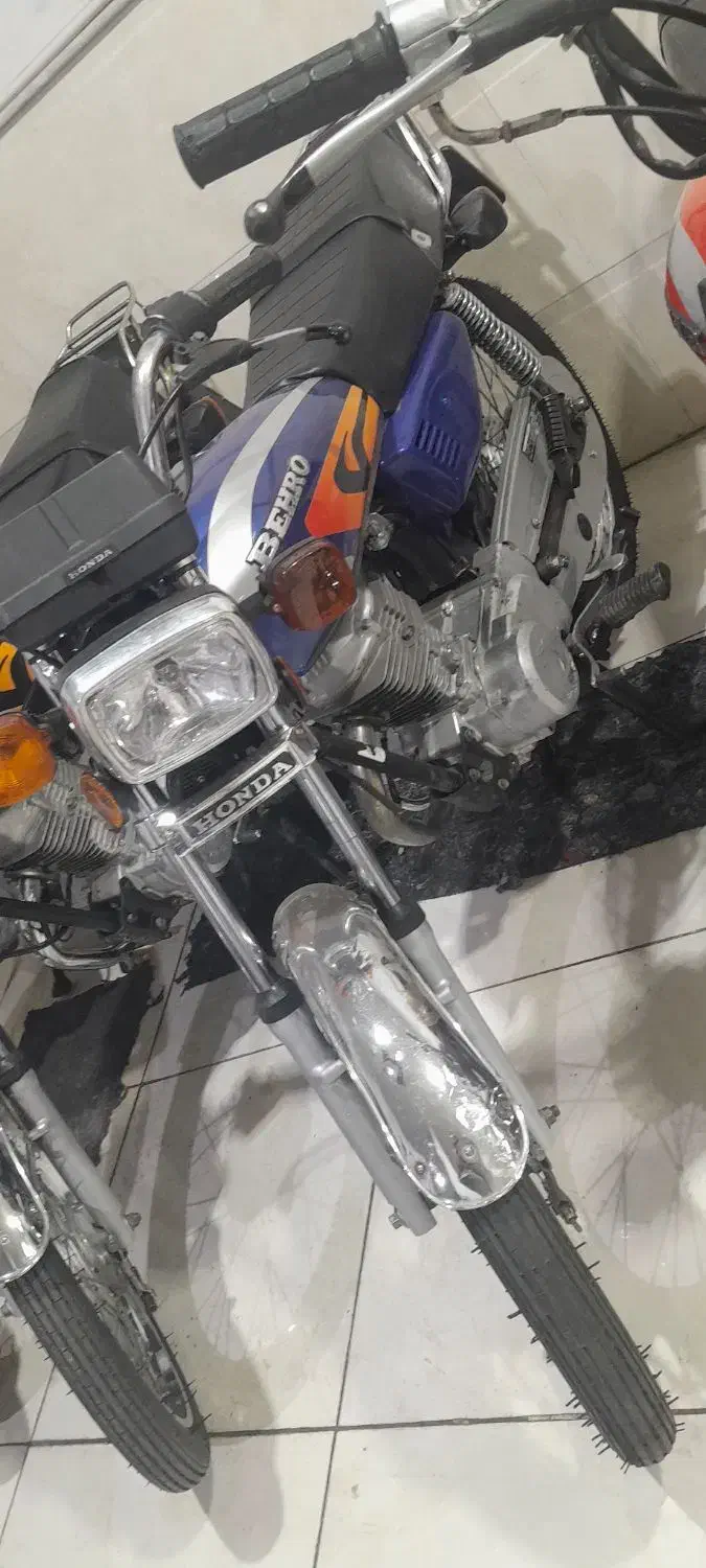 89 مدارک تکمیل|موتورسیکلت|قم, قلعه کامکار|دیوار