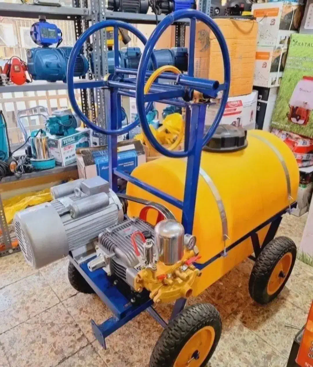 سمپاش فرغونی زنبه ای بنزینی کوماتسو وارداتی اورج|ماشین‌آلات صنعتی|تهران, شهید رجایی|دیوار